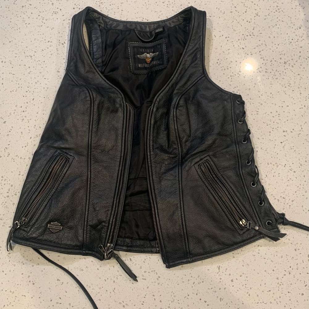 Women’s Harley-Davidson black leather side tie vest